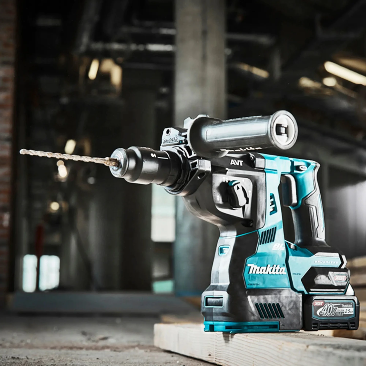 Tassellatore Makita HR002GM202 40V 4Ah 19 Tassellatore Makita HR002GM202 40V 4Ah - immagine 19